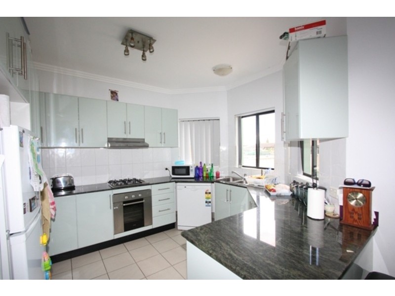 7 Pandora Street, Greenacre NSW 2190