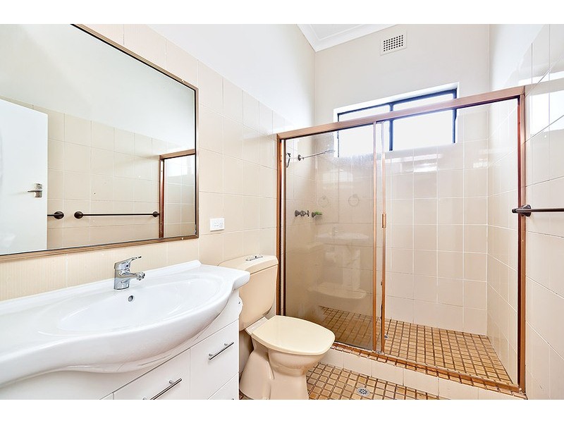 121 Links Ave, Concord NSW 2137