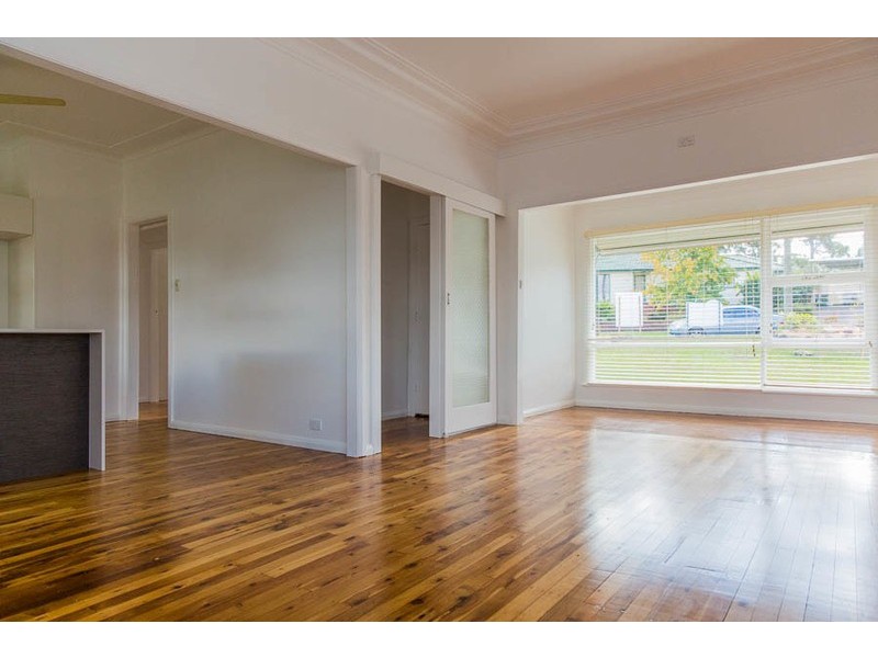 33 Pambula Cres, Woodpark NSW 2164