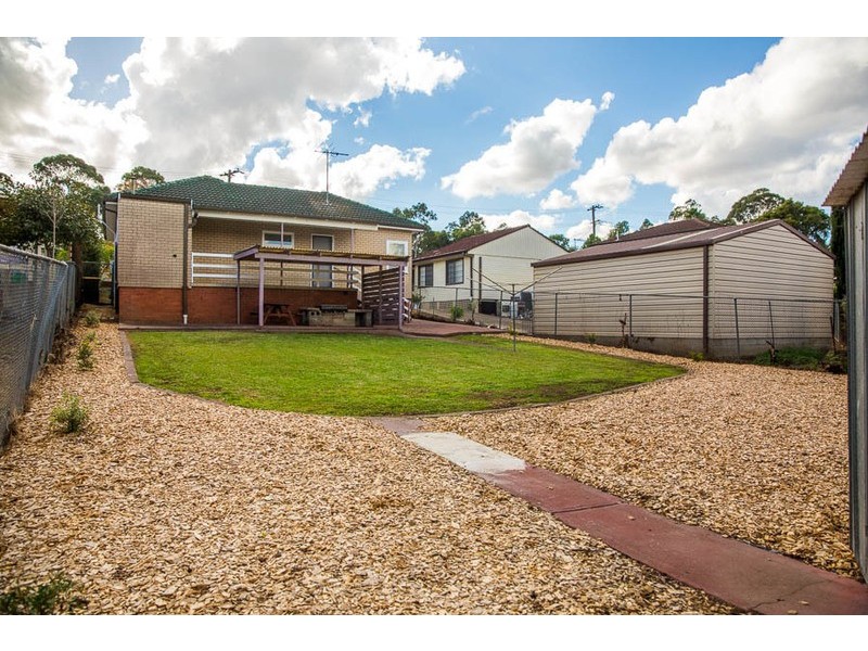 33 Pambula Cres, Woodpark NSW 2164