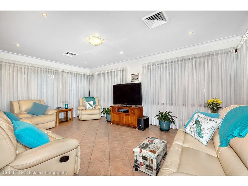 13 Barker Rd (entry from 3 Todman Pl), Strathfield NSW 2135