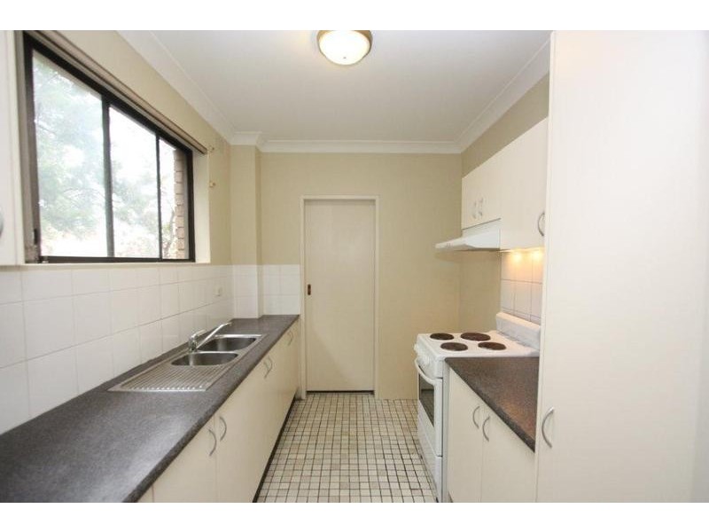 4/16 Central Avenue, Westmead NSW 2145