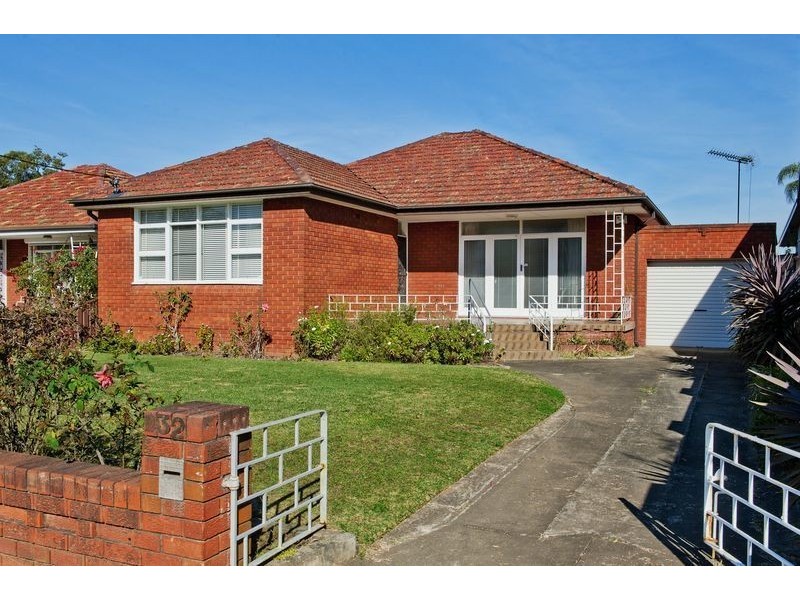 32 Cave Road, Strathfield NSW 2135