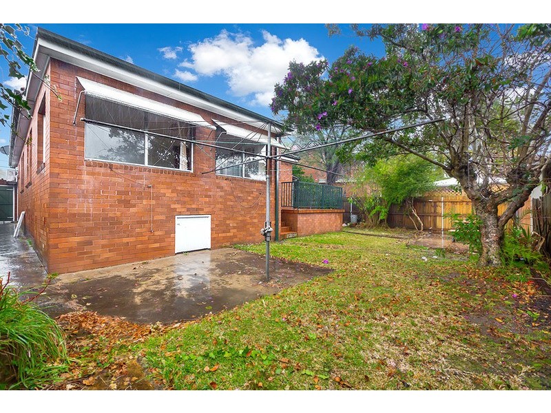 13 Edward Street, Kingsgrove NSW 2208