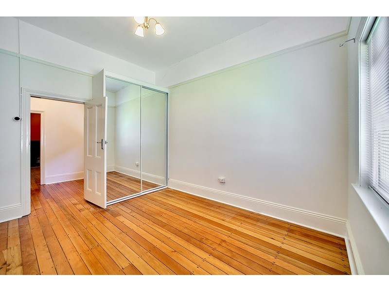 5 Loftus Crescent, Homebush NSW 2140