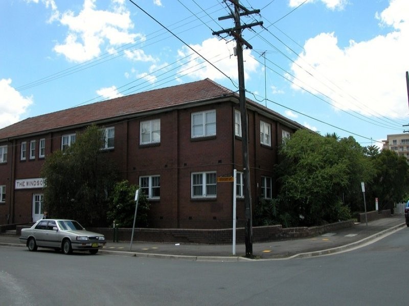 2/8 Loftus Crescent, Homebush West NSW 2140