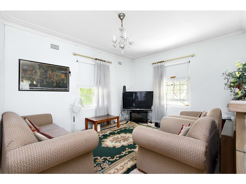 107 Newton Road, Strathfield NSW 2135