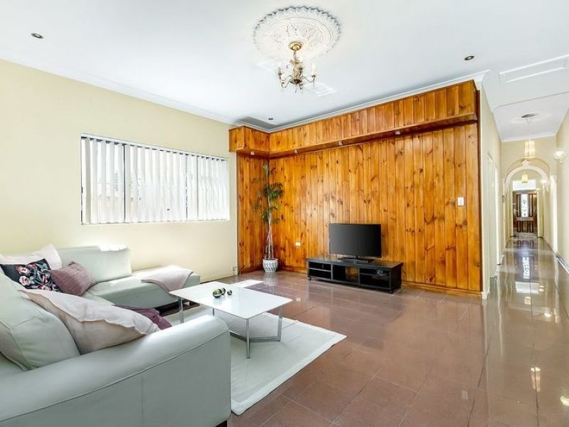 241 Livingstone Road, Marrickville NSW 2204