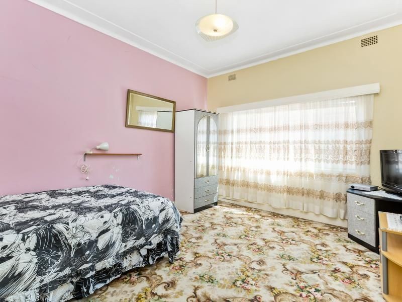 166 Duntroon Street, Hurlstone Park NSW 2193