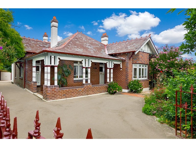 8 Nelson Road, North Strathfield NSW 2137