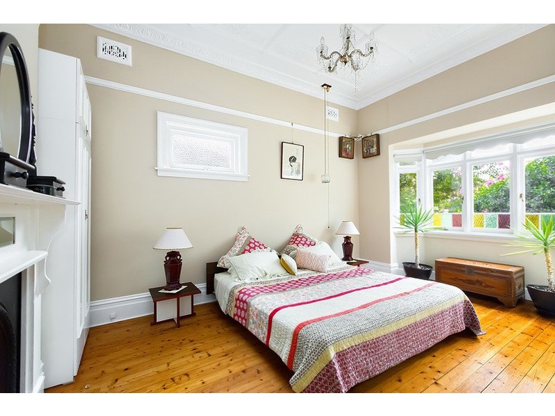 8 Nelson Road, North Strathfield NSW 2137