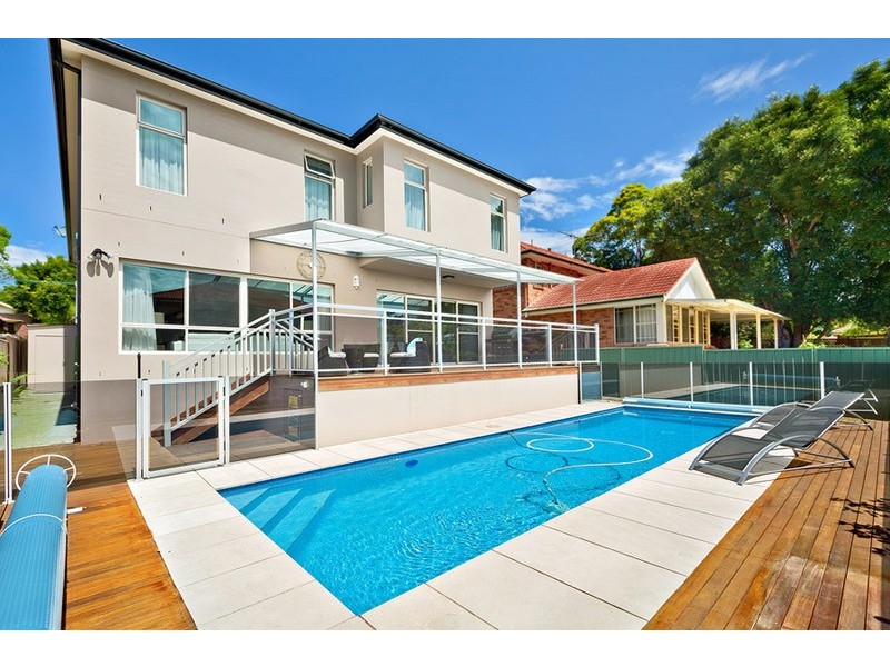 33 Shortland Avenue, Strathfield NSW 2135