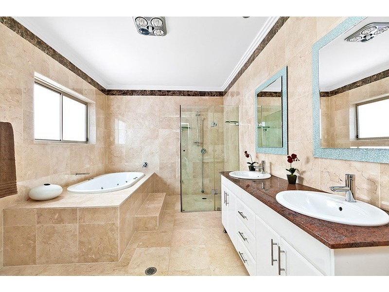 33 Shortland Avenue, Strathfield NSW 2135