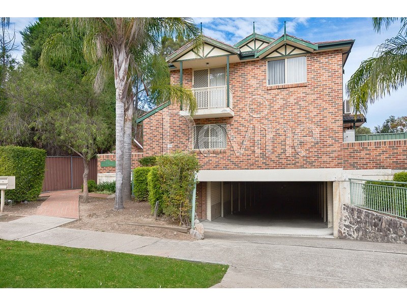 2/2 Myrtle Road, Bankstown NSW 2200