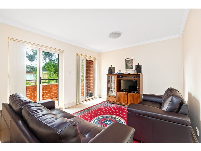 2/2 Meredith Street, Homebush NSW 2140