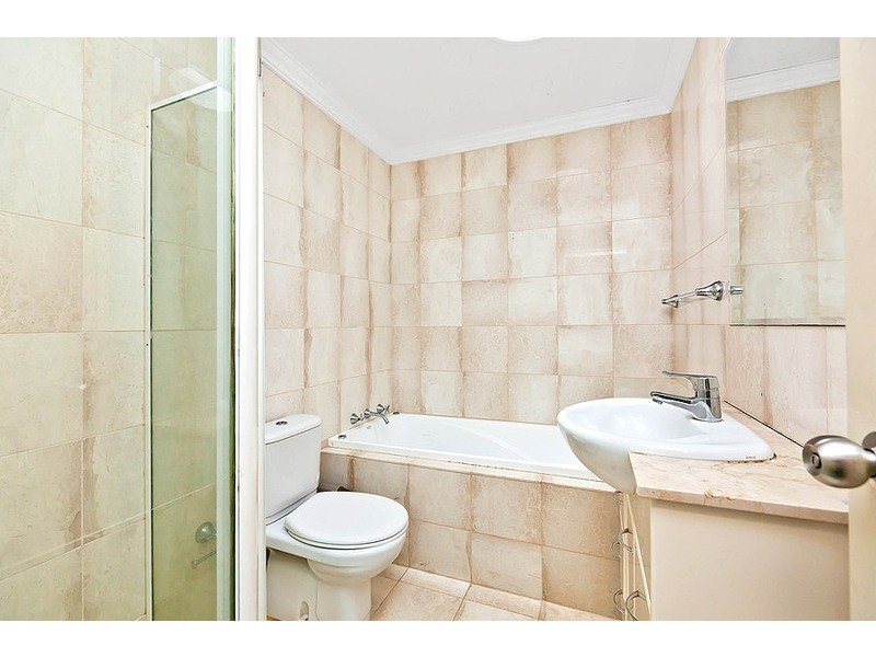 2/2 Meredith Street, Homebush NSW 2140