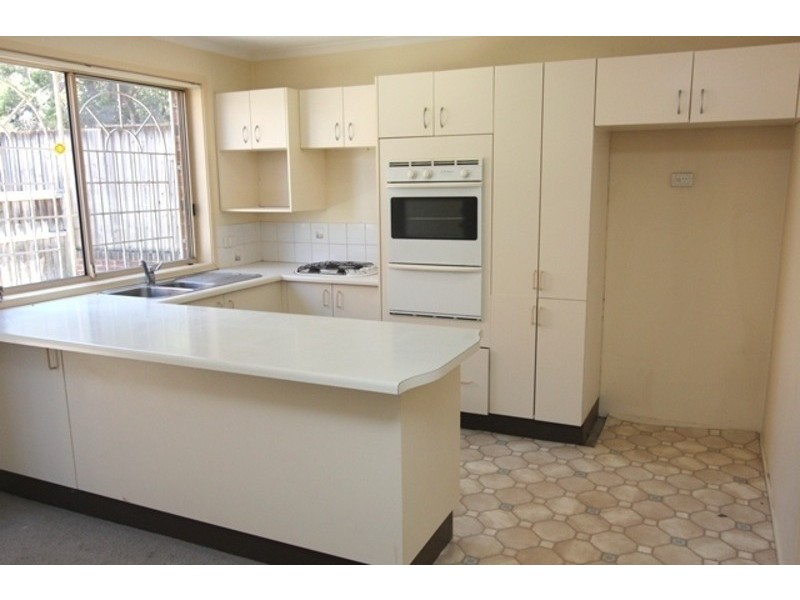 1/9 Watergum Way, Greenacre NSW 2190