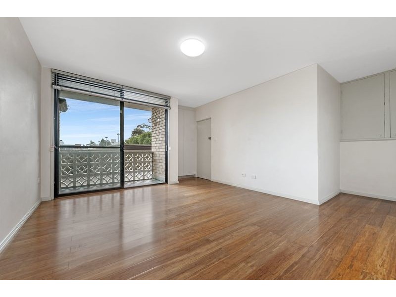 2/4 Lyons Street, Strathfield NSW 2135