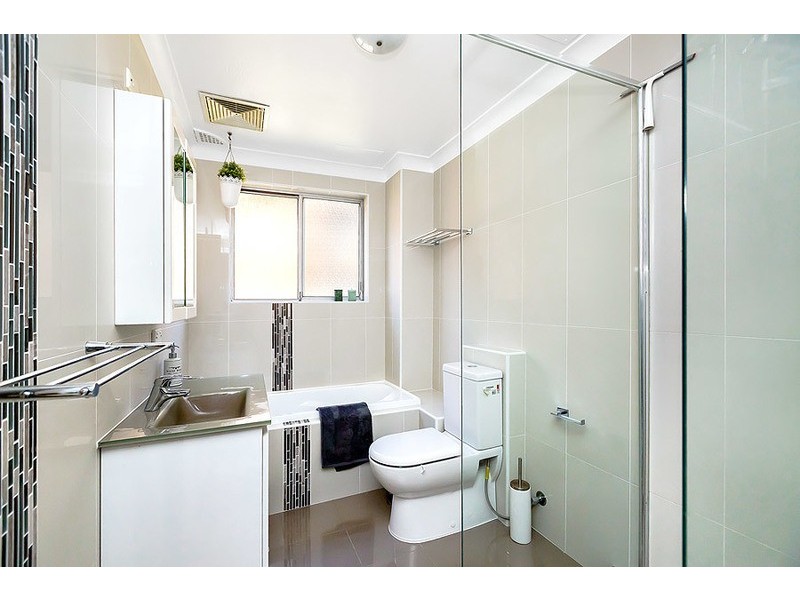 2/137 Regatta Road, Canada Bay NSW 2046