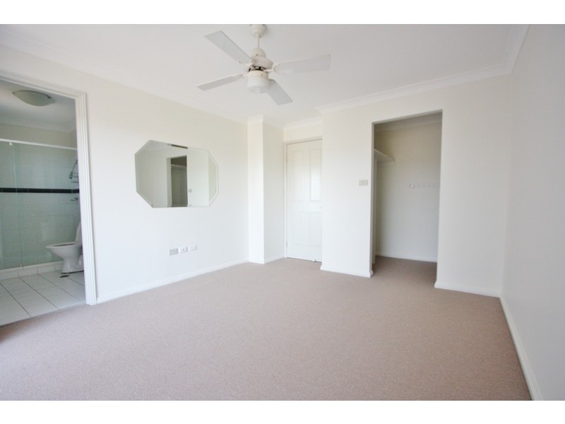 10 Hewin Close, Liberty Grove NSW 2138