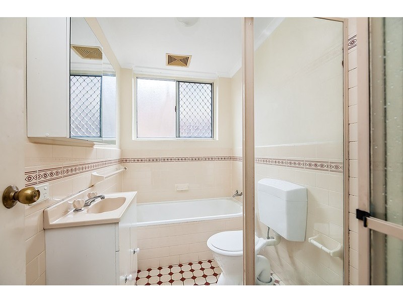 8/35 Henley Road, Homebush West NSW 2140