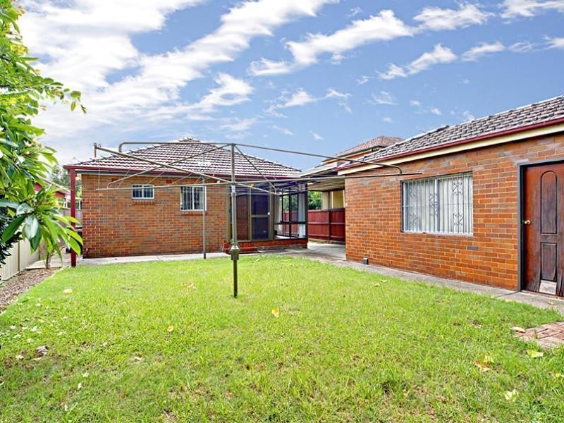 74 Davidson Avenue, Concord NSW 2137