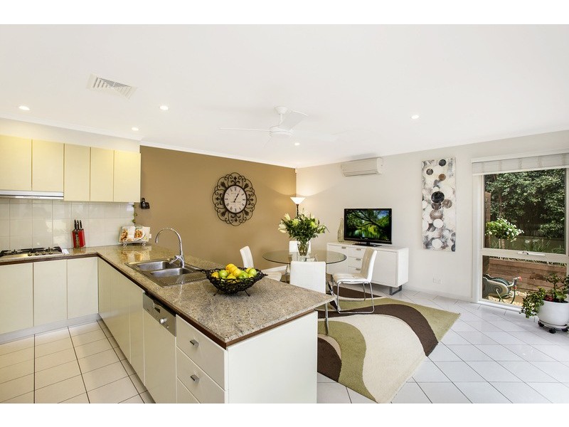 2 Konrads Avenue, Newington NSW 2127