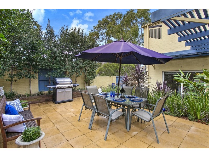 2 Konrads Avenue, Newington NSW 2127