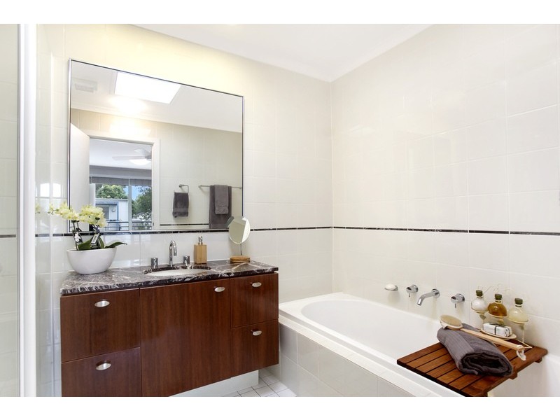 2 Konrads Avenue, Newington NSW 2127