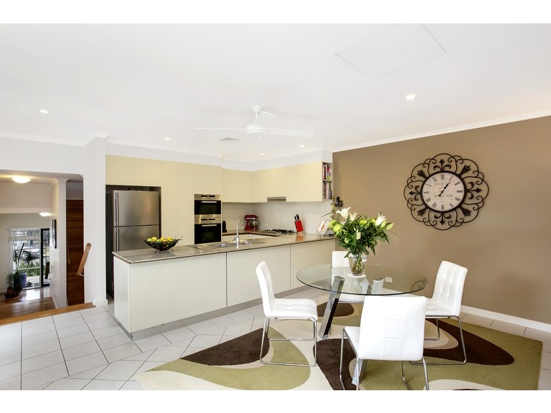 2 Konrads Avenue, Newington NSW 2127