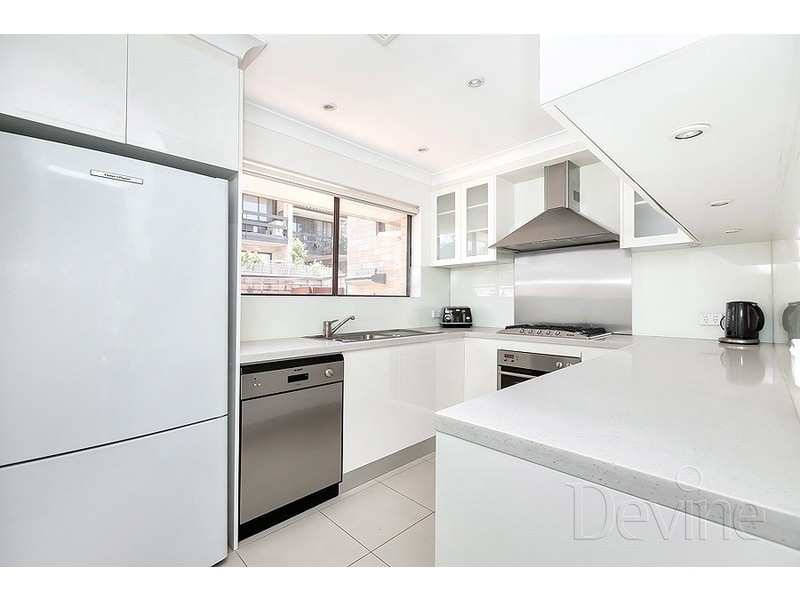 2/9 Llewellyn Street, Rhodes NSW 2138