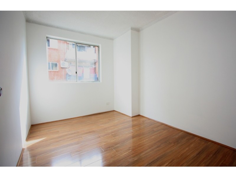 3/64  Sackville Street, Fairfield NSW 2165