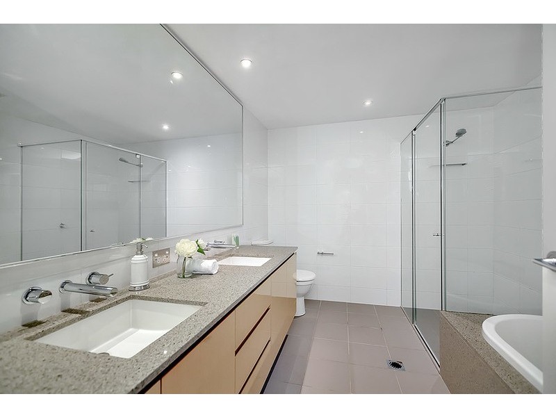 30/14-18 Edgewood Crescent, Cabarita NSW 2137