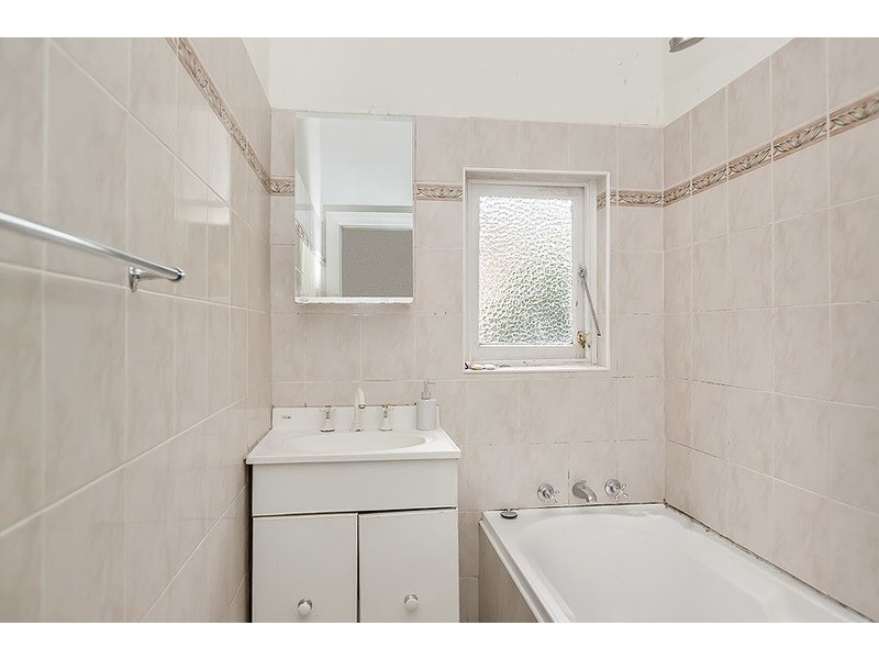 52 The Crescent, Homebush NSW 2140