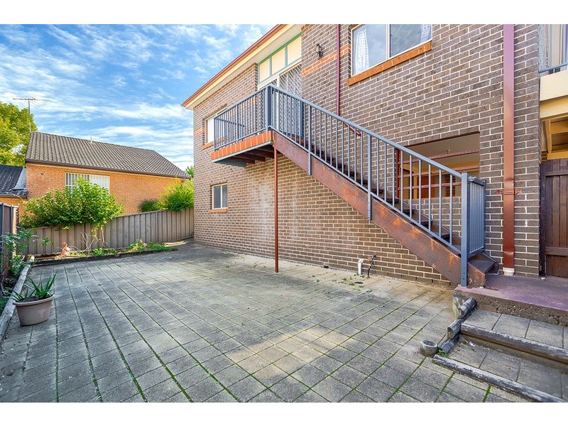 1/138 Greenacre Road, Greenacre NSW 2190