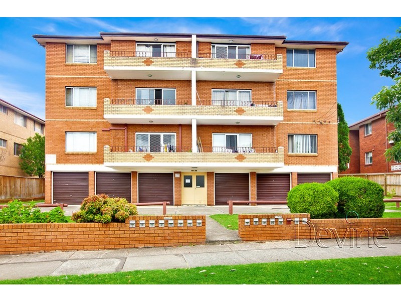 2/117 The Crescent, Homebush West NSW 2140