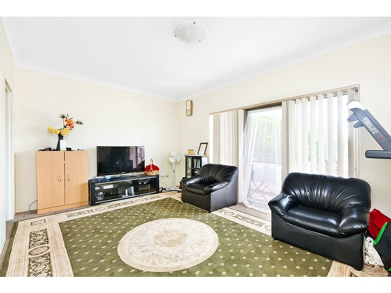 2/117 The Crescent, Homebush West NSW 2140
