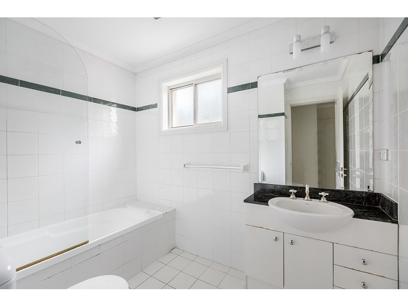 26 Charlton Drive, Liberty Grove NSW 2138