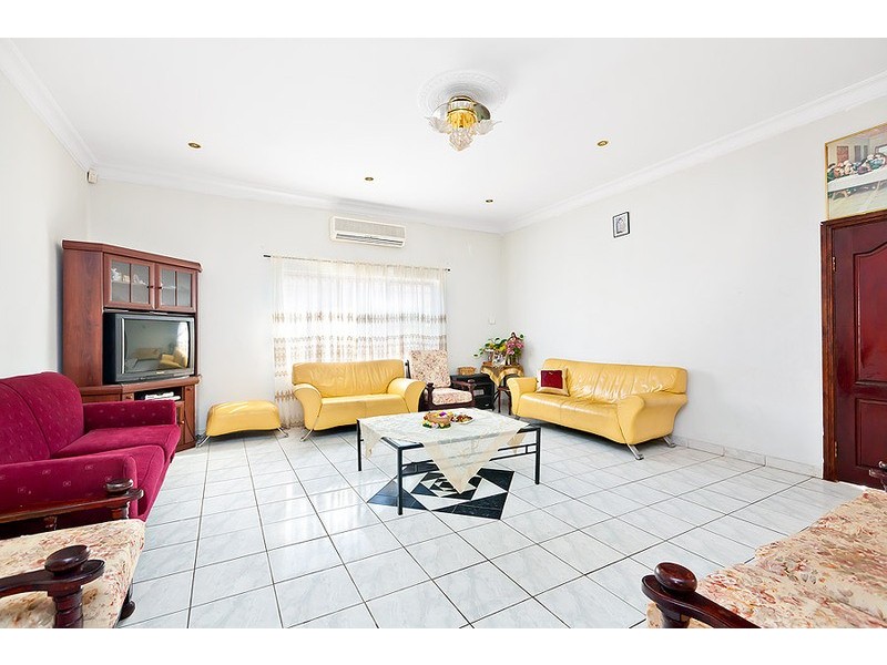 19 Boronia Street, Belfield NSW 2191