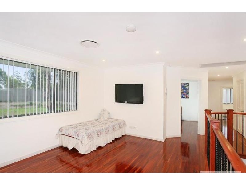 5 Nicholls Way, Pemulwuy NSW 2145