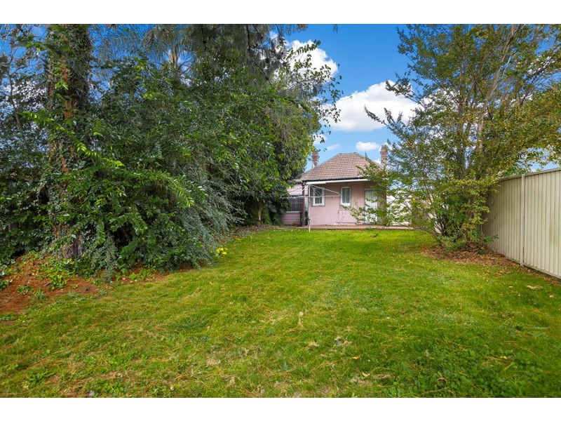 6 Loftus Crescent, Homebush NSW 2140