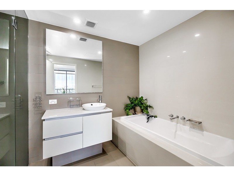 802/76 Rider Boulevarde, Rhodes NSW 2138