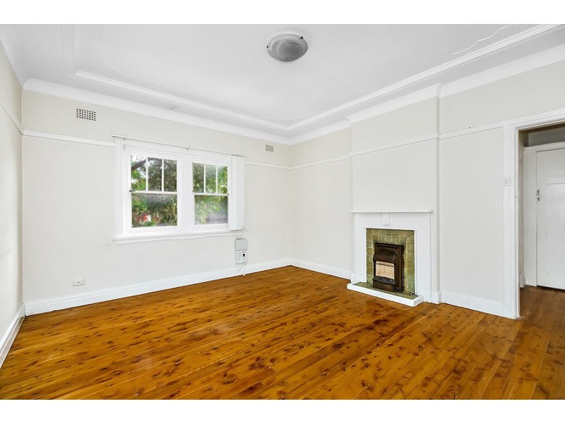 2/8 Loftus Crescent, Homebush NSW 2140