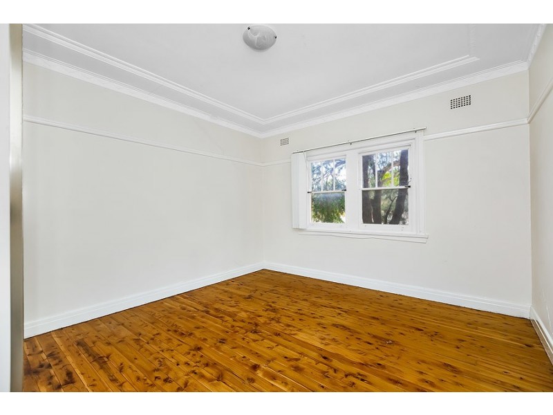 2/8 Loftus Crescent, Homebush NSW 2140