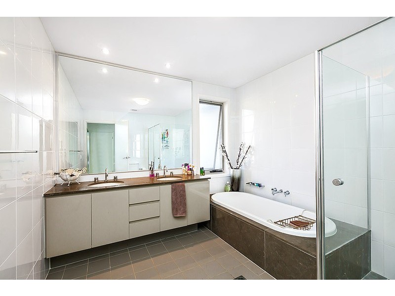 15 Edgewood Crescent, Cabarita NSW 2137