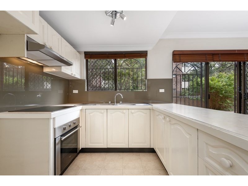 2/76 The Boulevarde, Strathfield NSW 2135