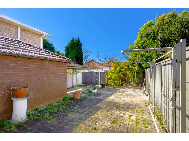 2/158 Wentworth Road, Strathfield NSW 2135