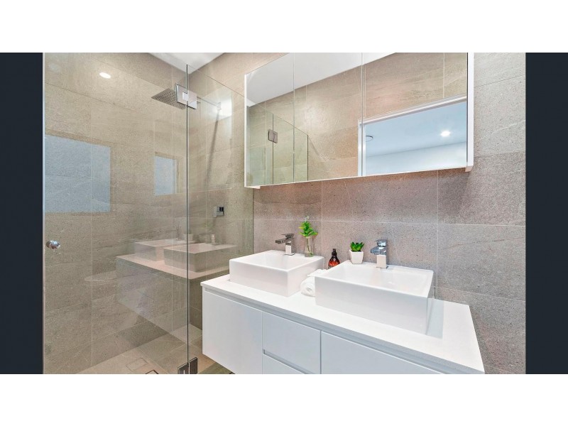 25A Latvia Avenue, Greenacre NSW 2190