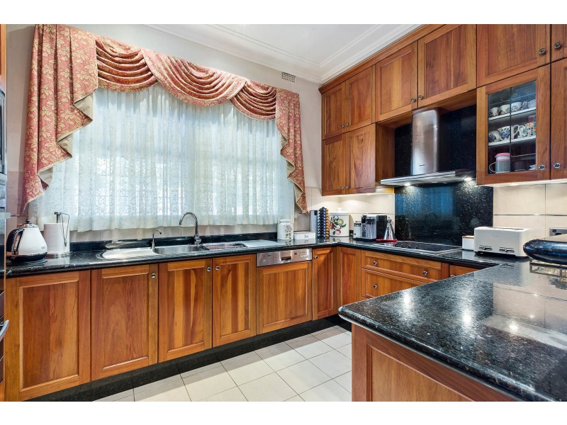 2 Malvern Crescent, Strathfield NSW 2135