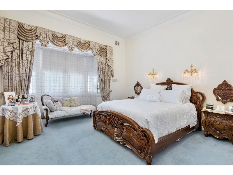 2 Malvern Crescent, Strathfield NSW 2135